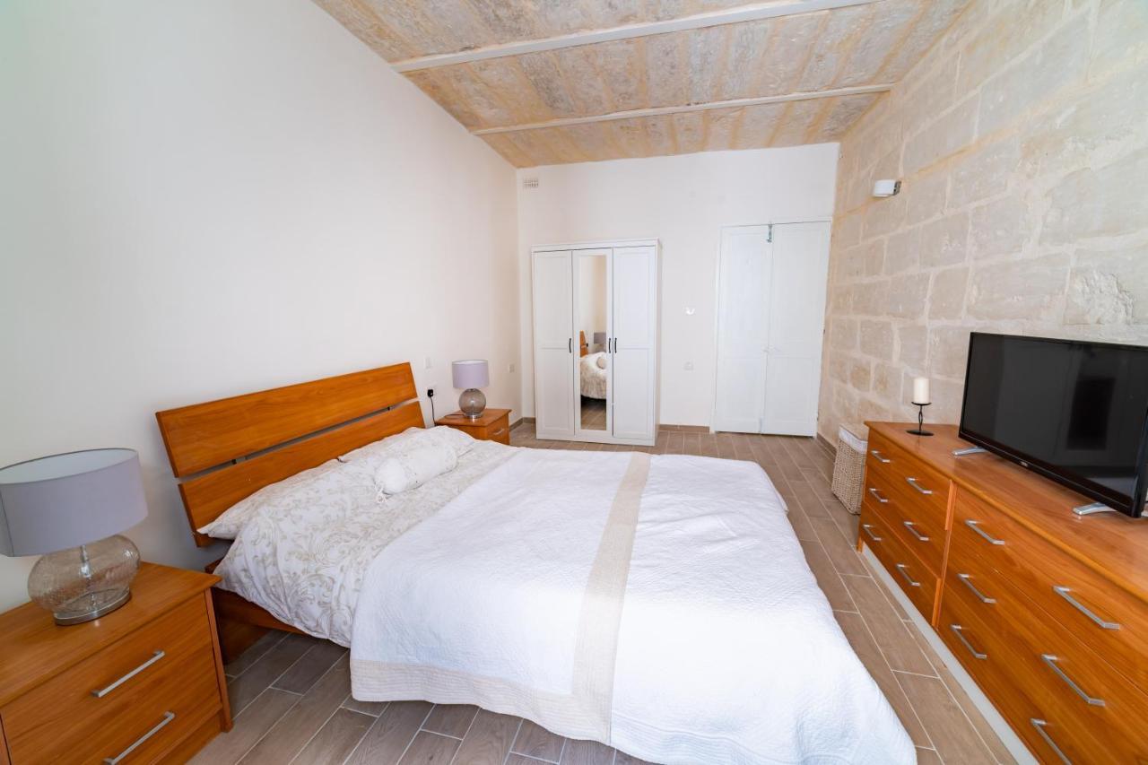 Central Valletta Townhouse-Hosted By Sweetstay Exteriör bild