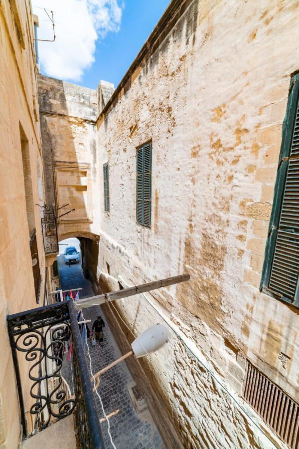 Central Valletta Townhouse-Hosted By Sweetstay Exteriör bild